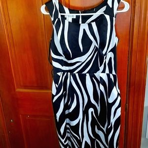 Dress (no belt included)